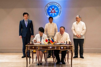 日比政府、円滑化協定に署名 中国の海洋進出めぐり連携強化