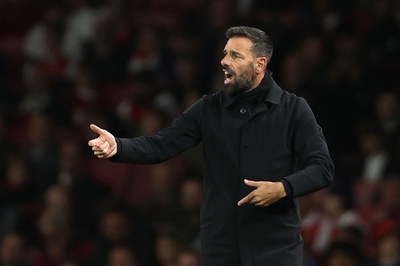 PSVのファン・ニステルローイ監督 今季終了待たず辞任