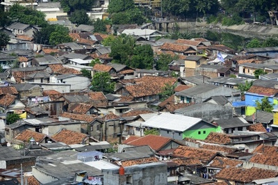 「魔術師」信じ酸で手すすぐ、7人が大やけど インドネシア