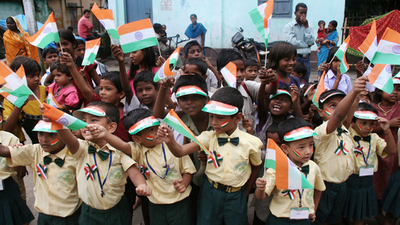 インド独立60周年を前にテロ対策を強化