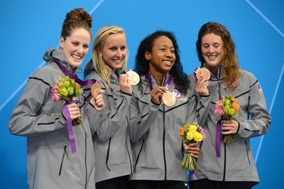 オーストラリアが金メダル、女子4x100メートルリレー