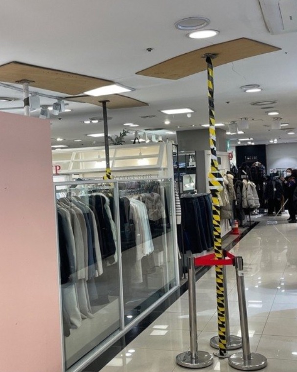 オンライン上に掲載されたNC百貨店の内部（写真=マムズホリックベビーカフェ）(c)MONEYTODAY