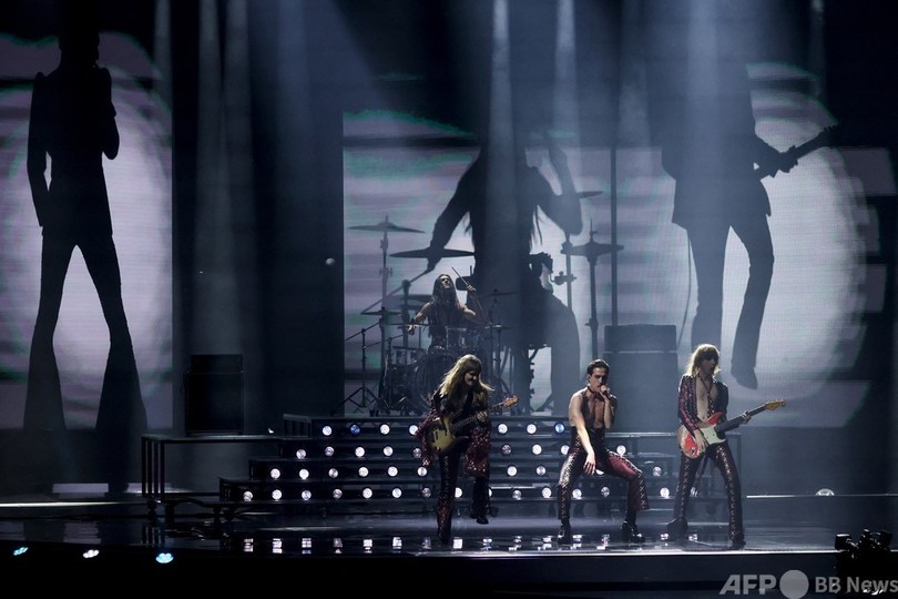 欧州歌謡祭ユーロビジョン、伊ロックバンドが優勝