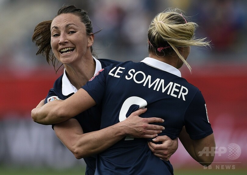 ルソメの得点でフランスがイングランド下す 女子サッカーw杯 写真10枚 国際ニュース Afpbb News
