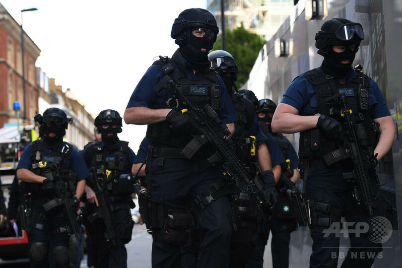 英ロンドン襲撃事件、死者7人に