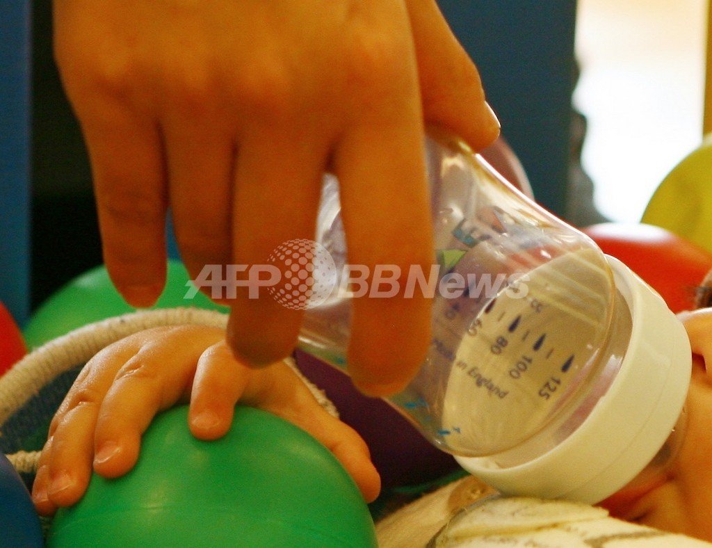 ビスフェノールA使用のほ乳瓶を禁止、EU ビスフェノールA使用のほ乳瓶を禁止、EU