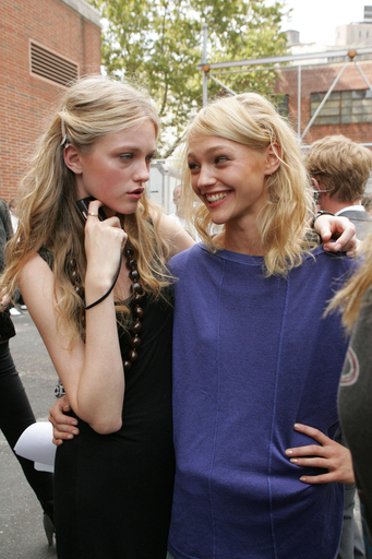 08年春夏コレクション・モデル特集＞サーシャ・ピヴォヴァロヴァ