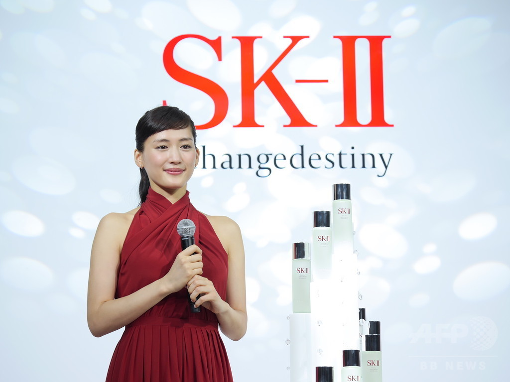 Sk Ii イベントに綾瀬はるか登場 肌診断の結果公開 写真8枚 マリ クレール スタイル Marie Claire Style