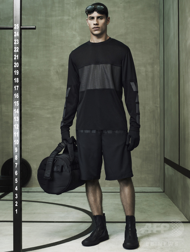 アレキサンダー ワン×H＆M、注目のルック公開へ