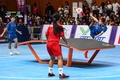 第32回東南アジア競技大会、テックボールの競技に臨むタイ（奥）とカンボジアの選手（2023年5月6日撮影）。(c)NHAC NGUYEN/ AFP