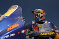 ダカールラリー2010（%%Dakar Rally 2010%%）第7ステージ（イキケからアントファガスタ、競技区間600キロメートル（総距離641キロメートル））。6時間34分14秒を記録し、二輪部門でステージ優勝した%%KTM%%のシリル・デプレ（%%Cyril Despres%%）。（2010年1月8日撮影）(c)AFP/GABRIEL BOUYS