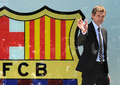 スペイン1部リーグ、FCバルセロナ（FC Barcelona）の本拠地カンプ・ノウ・スタジアム（Camp Nou stadium）で監督就任会見に臨んだティト・ビラノバ（Tito Vilanova）新監督（2012年6月15日撮影）。(c)AFP/LLUIS GENE