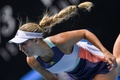 全豪オープンテニス、女子シングルス3回戦。サーブを打つキャロライン・ウォズニアッキ（2020年1月24日撮影）。(c)Greg Wood / AFP