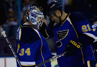 ブルース 3-2でブルージャケッツに勝利