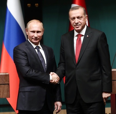 プーチン露大統領、南欧パイプライン計画の打ち切りを突如表明