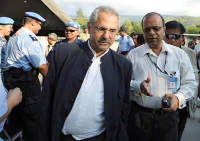 ルオロ候補が敗北宣言 - 東ティモール