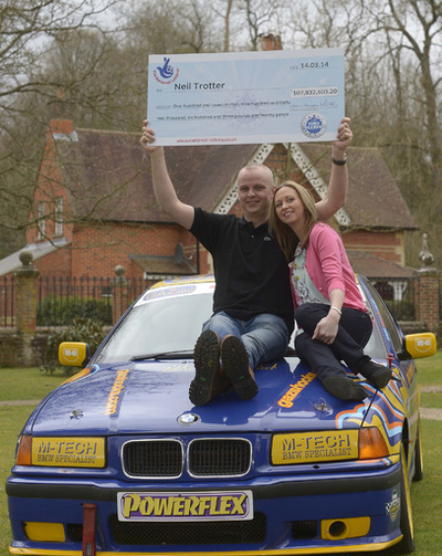 「明日は億万長者」、家族に予言した男性が宝くじ当せん 英国