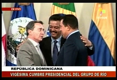 エクアドル大統領「問題は解決」、コロンビアとの関係正常化へ