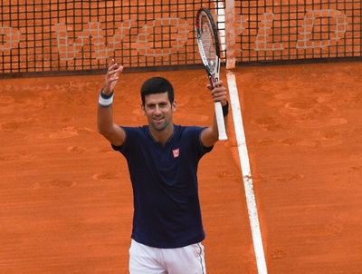 ジョコビッチが土壇場から逆転勝利、曲者シモンに苦戦 モンテカルロ・マスターズ