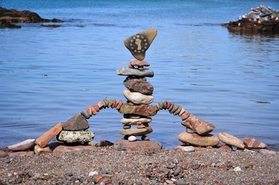 バランスと芸術性で勝負、「欧州石積み選手権」 英スコットランド