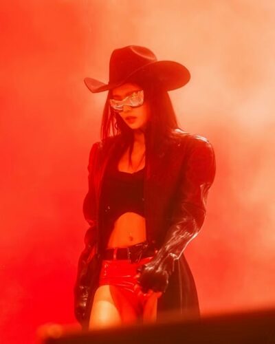 ジェニー、米コーチェラで圧巻のパフォーマンス　「今夜は一生忘れない」