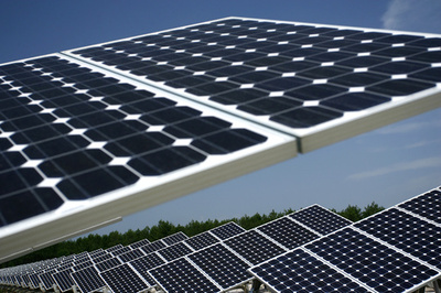 白色の太陽電池モジュール、スイス企業が製造方法を開発