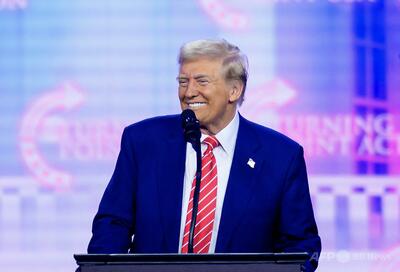 トランプ氏、「極左の狂人」にクリスマスメッセージ