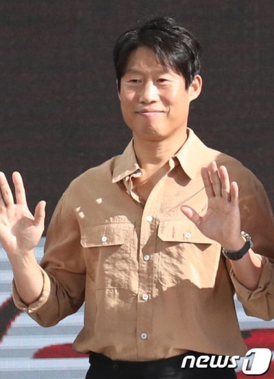 韓流俳優、富裕層住宅街で150坪の一戸建て購入…5億円、全額現金