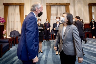 中国、台湾周辺で再び演習 米議員団の訪台中