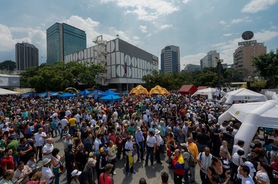 ベネズエラ、節電対策で公務員を週休5日に 議会は給与払えず 