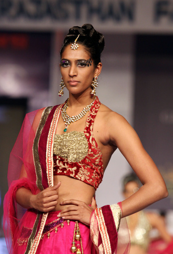 「ラジャスタン・ファッションウィーク｣、ボリウッドスターが登場