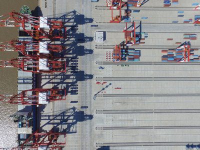 世界最大規模の無人自動化港　上海に来月開港