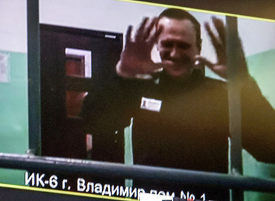 ロシア反体制派ナワリヌイ氏、北極圏で健在声明 サンタのジョーク飛ばす余裕も