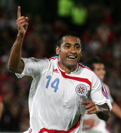 パラグアイ アウェーでチリに快勝し首位に浮上