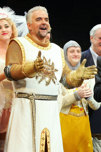 モンティ・パイソンのコメディミュージカル、ラスベガスでプレミア公演 - 米国