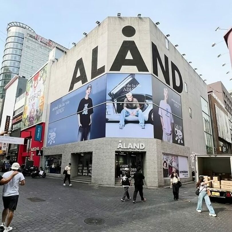 アクメドラビが明洞ALAND店で運営するポップアップストア＝アクメドラビ(c)news1