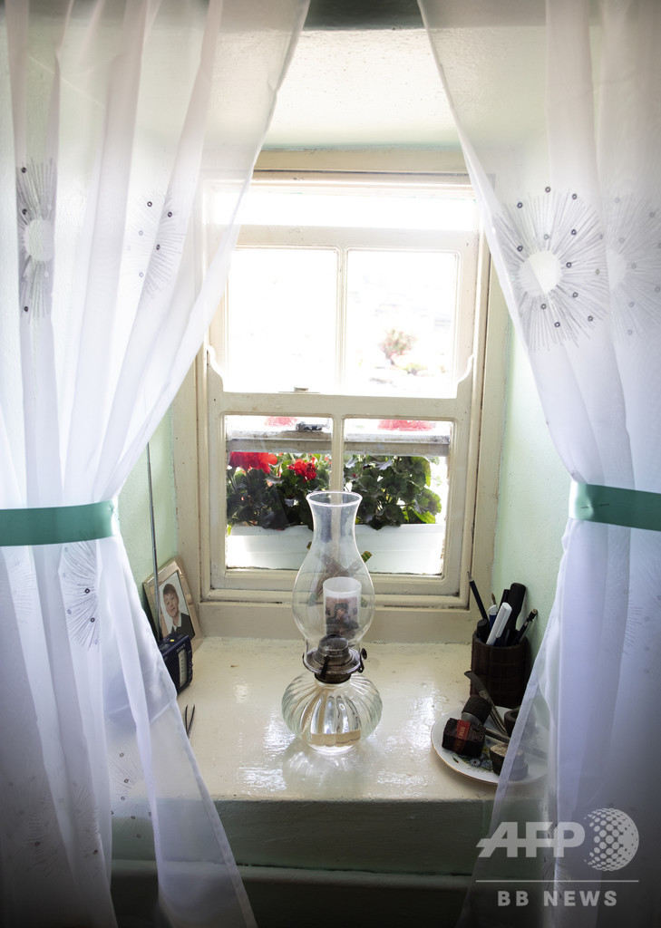 電気も水道もなし 北アイルランドの田舎で暮らす高齢女性、潮流の最先端に？