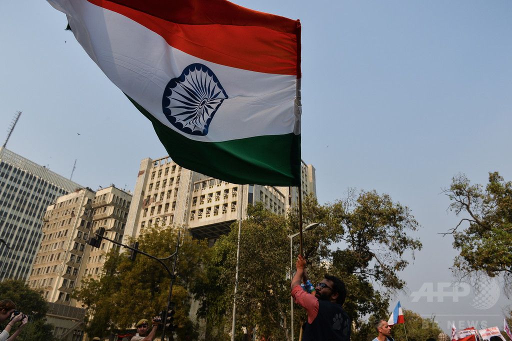 インドで集団リンチ、「人間をいけにえ」と噂の一家を焼き殺す インドで集団リンチ、「人間をいけにえ」と噂の一家を焼き殺す