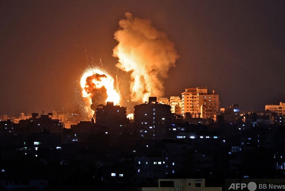 イスラエル、ハマスと攻撃の応酬 ガザ空爆で20人死亡