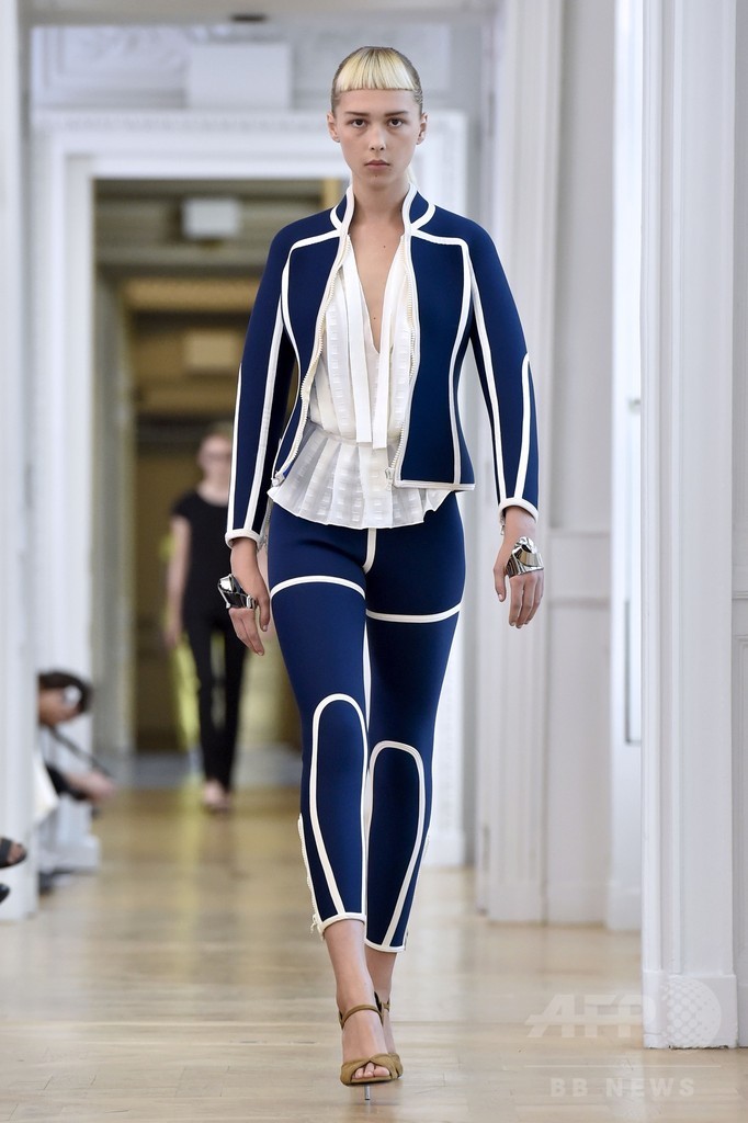 「クレージュ」17年春夏