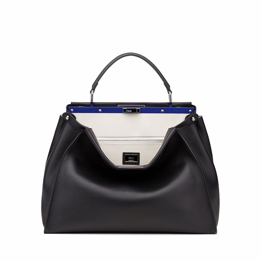 フェンディ 西武池袋店リニューアルオープン、注目アイコンバッグを先行発売