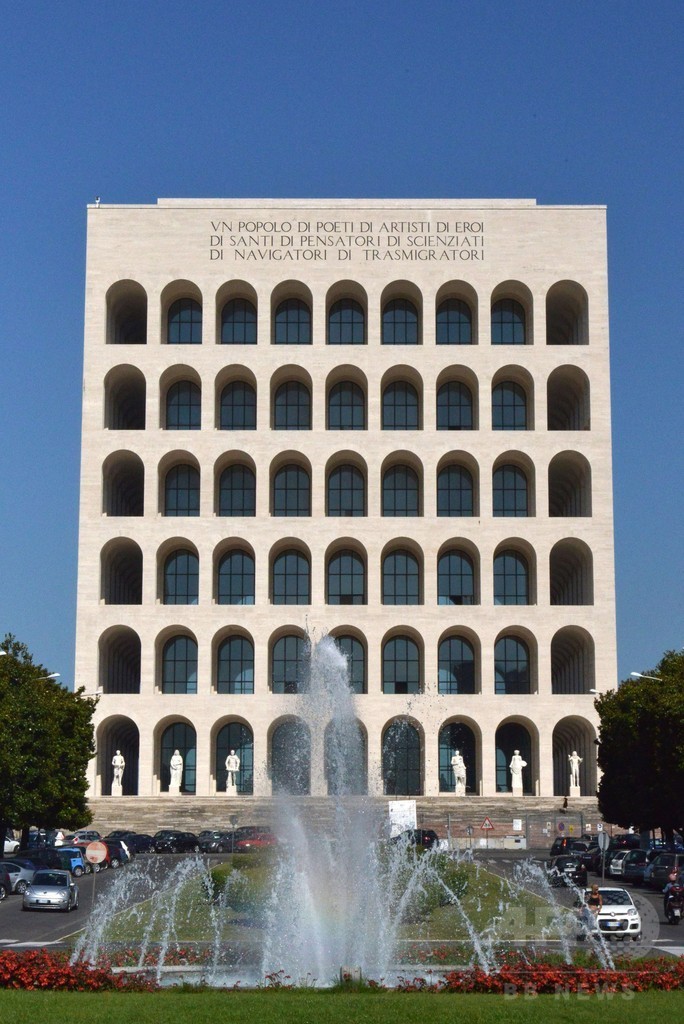 「フェンディ」、イタリア文明館に本社を移転