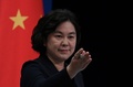 中国・北京で記者会見する外務省の華春瑩報道官（2022年8月4日撮影）。(c)Noel Celis / AFP
