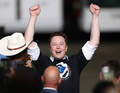 テスラの最高経営責任者（CEO）イーロン・マスク氏。米フロリダ州ケープカナベラルで（2020年5月30日撮影、資料写真）。(c)Odd ANDERSEN / AFP