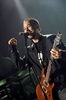 米ハードロックバンド「リンキン・パーク」のマイク・シノダ（2007年5月30日撮影、資料写真）。(c)STEPHANE DE SAKUTIN / AFP
