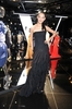 東京・六本木のリステア ミッドタウン（RESTIR）で開催されたヴァレンティノ（VALENTINO）08/09年秋冬コレクション展示オープニングパーティーに出席したモデルの冨永愛（Ai Tominaga、2008年5月29日撮影）。(c)Valentino