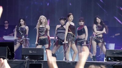 IVE、フランス「ロラパルーザ・パリ」で圧巻のステージ披露