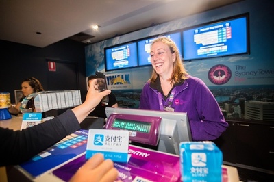 中国の大型連休、海外でのモバイル決済大幅増 アリペイ調べ