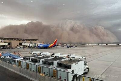 米フェニックスで巨大砂嵐「ハブーブ」 停電や交通網に影響