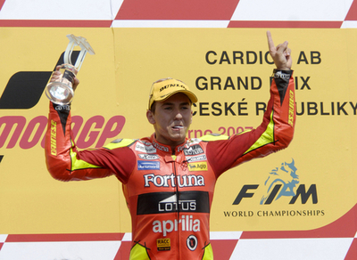 ロレンゾ チェコGPを制し250ccクラスで今季7勝目